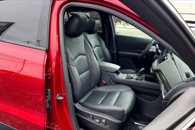 Used 2023 Cadillac XT4 Sport AWD/4WD image 6