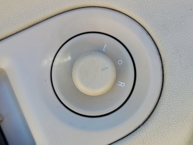 Used 2015 Buick LaCrosse FWD image 26