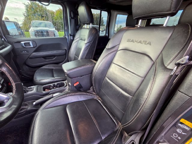 Used 2022 Jeep Wrangler Unlimited Sahara w/ Cold Weather Group AWD/4WD image 2