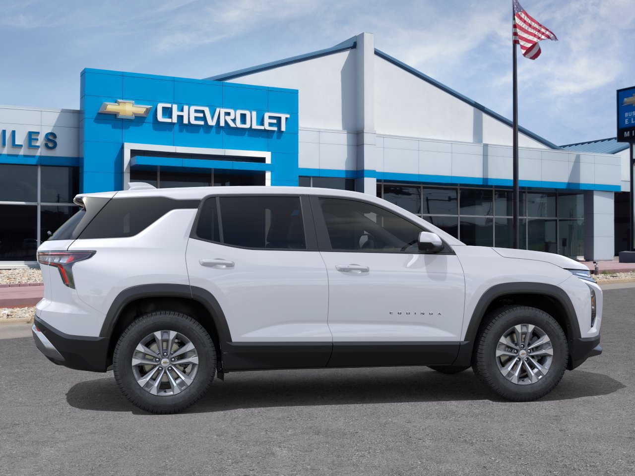 New 2026 Chevrolet Equinox LT w/ Convenience Package II FWD image 5