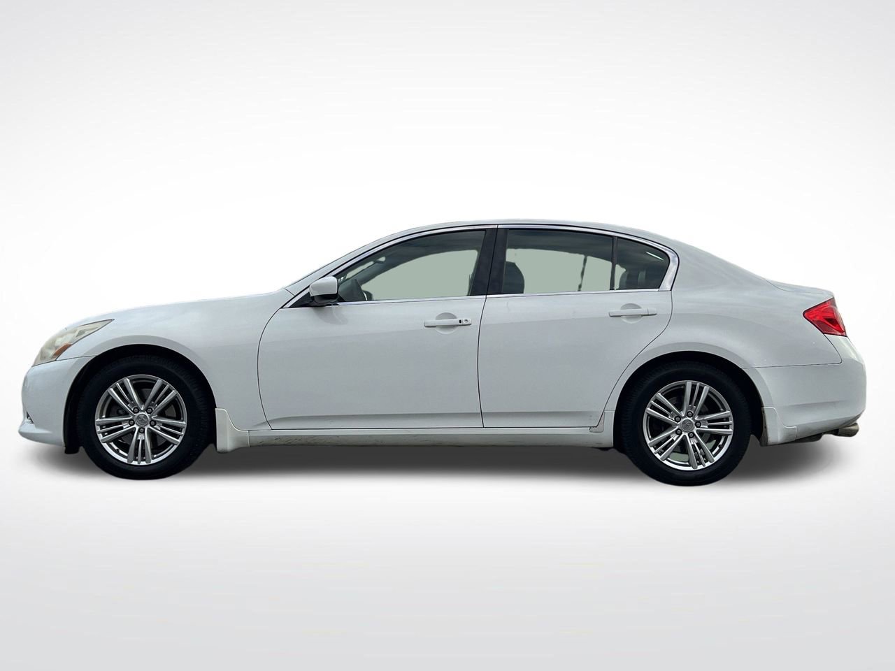 Used 2013 INFINITI G37 x w/ Premium Pkg image 32