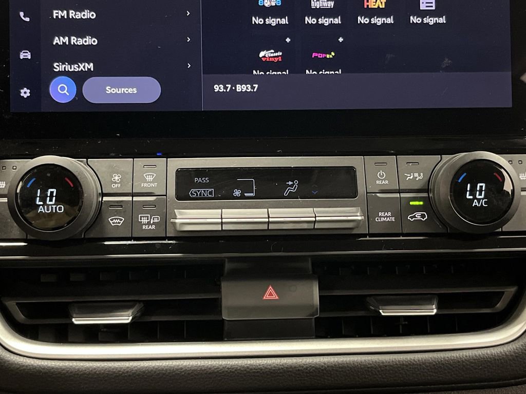 Used 2024 Toyota Grand Highlander XLE image 19