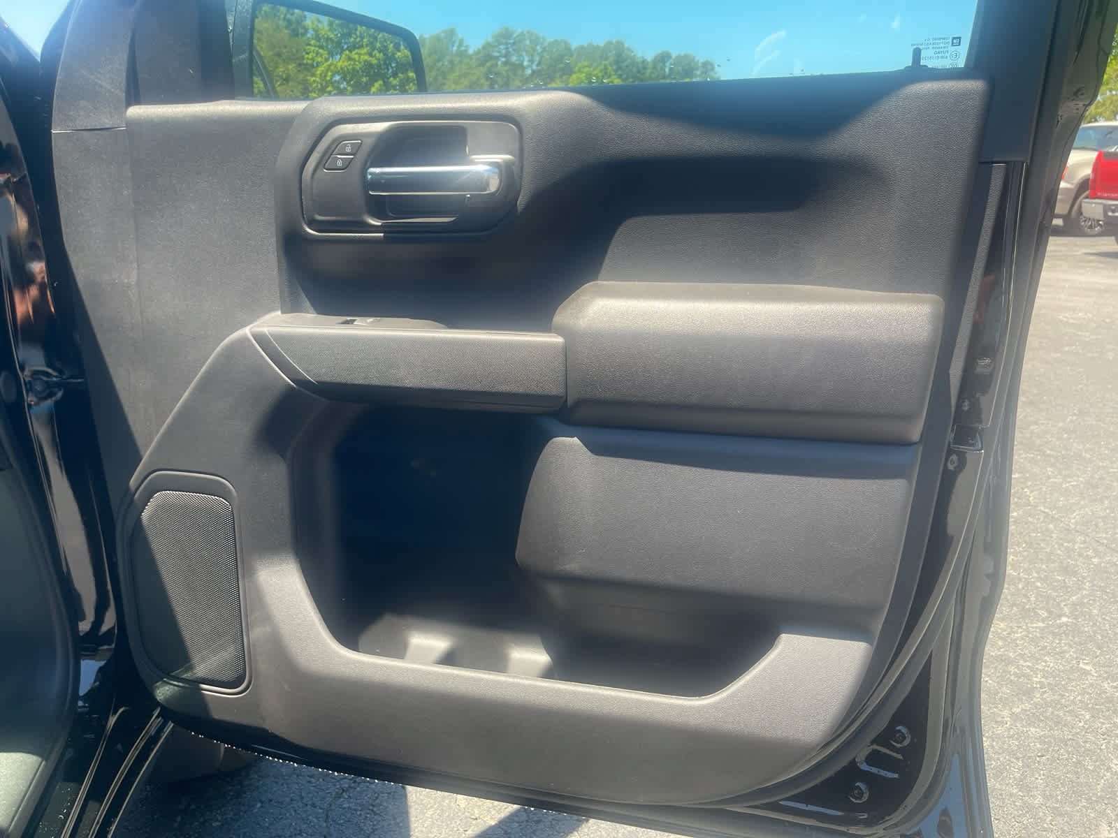 New 2026 Chevrolet Silverado 1500 Custom AWD/4WD image 31