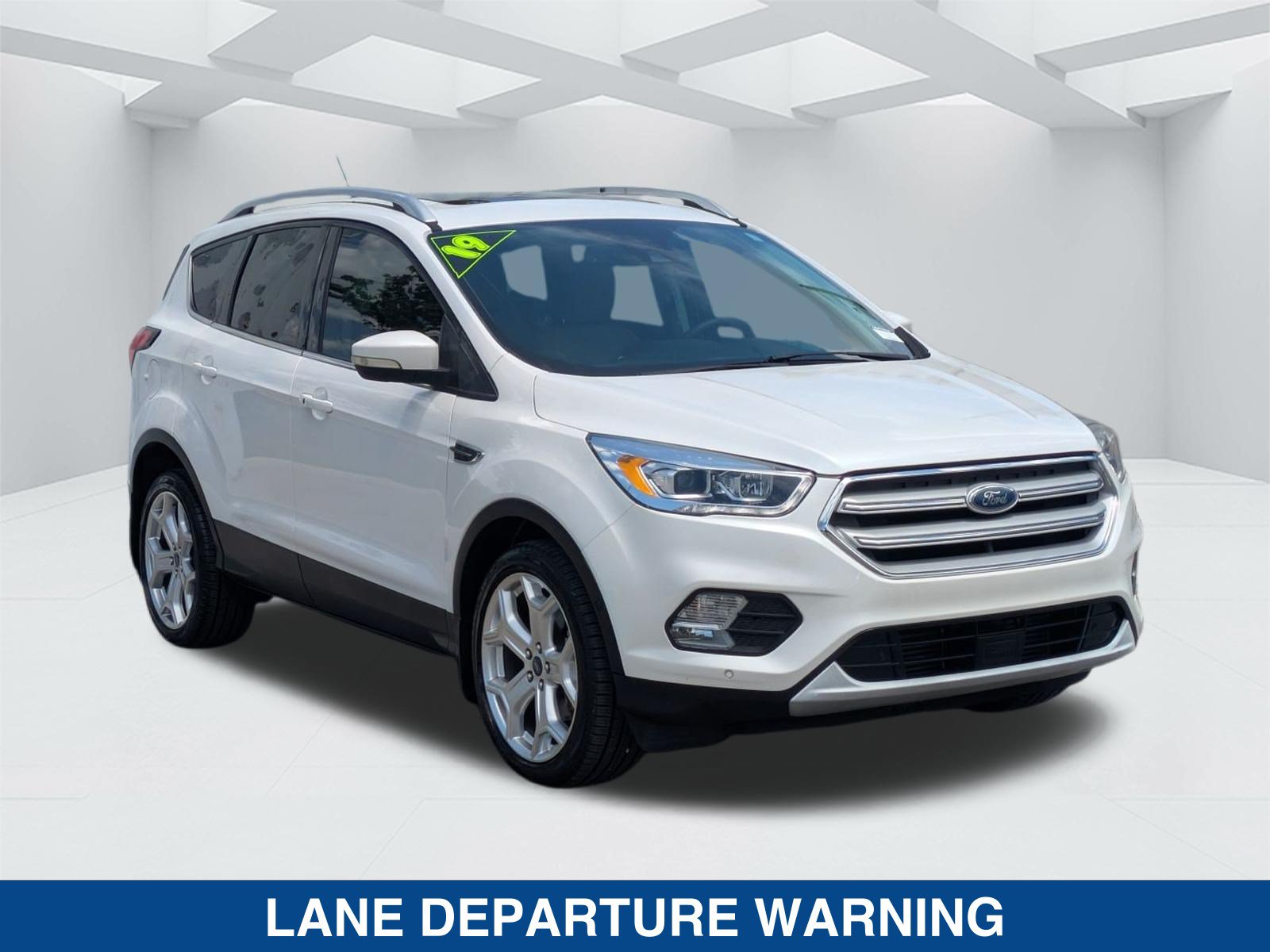 Used 2019 Ford Escape Titanium AWD/4WD video 3