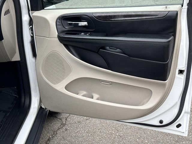 Used 2015 Dodge Grand Caravan American Value Package image 8