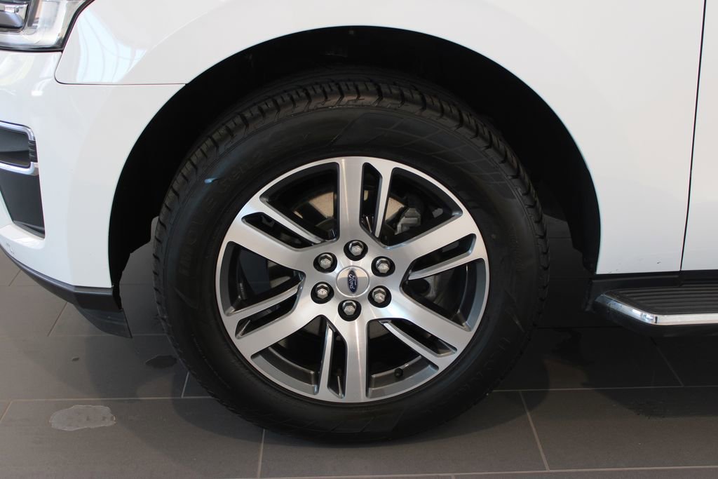Used 2023 Ford Expedition Limited image 30