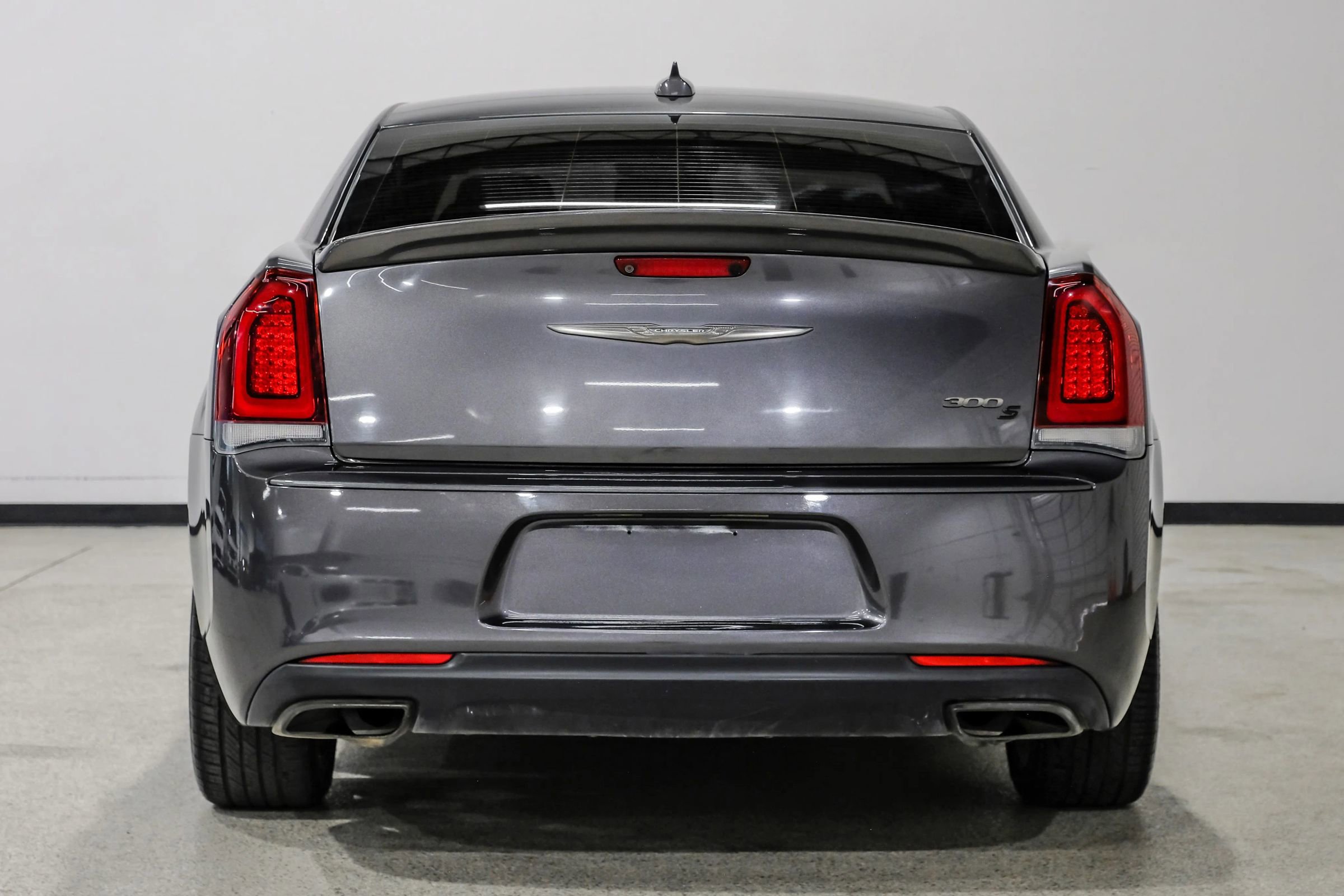 Used 2017 Chrysler 300 S w/ S Model Appearance Package image 7