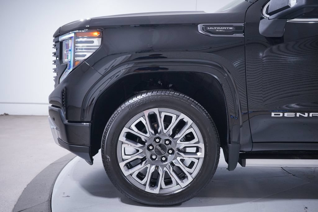 Used 2025 GMC Sierra 1500 Denali Ultimate AWD/4WD image 2