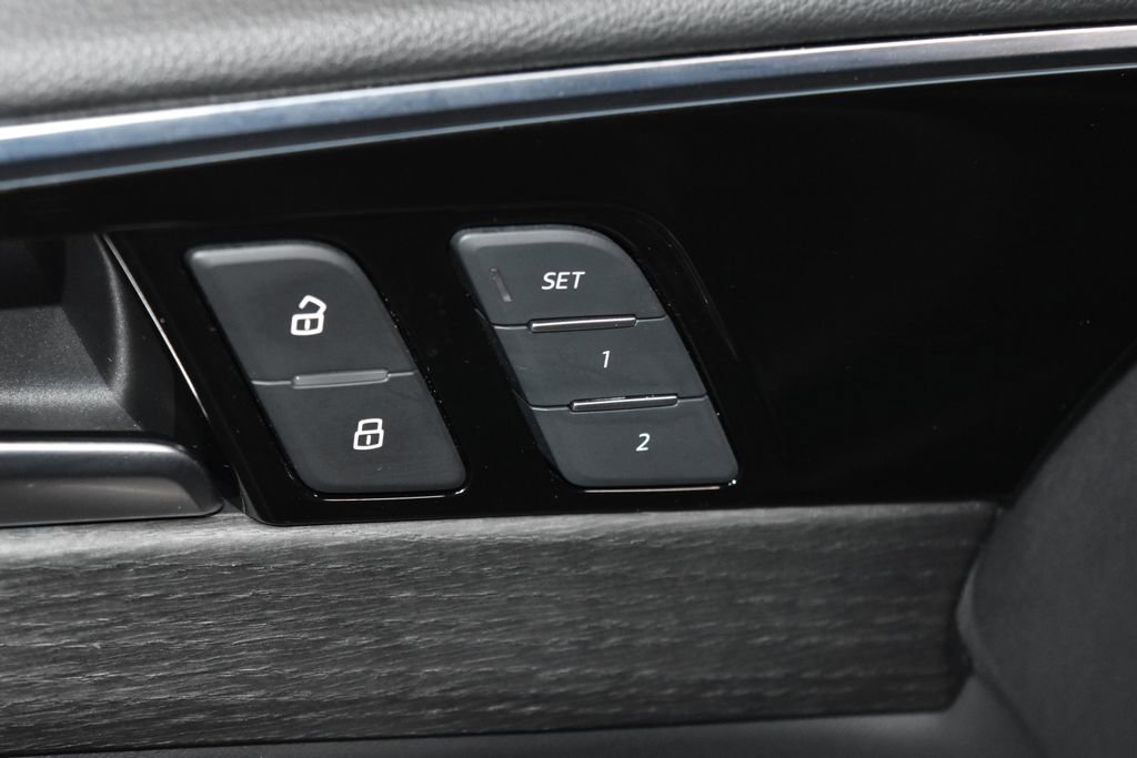 Used 2021 Audi A4 2.0T Premium Plus w/ Premium Plus Package image 5