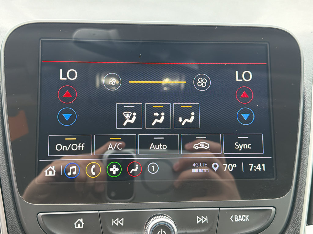 Used 2024 Chevrolet Malibu LT FWD image 24
