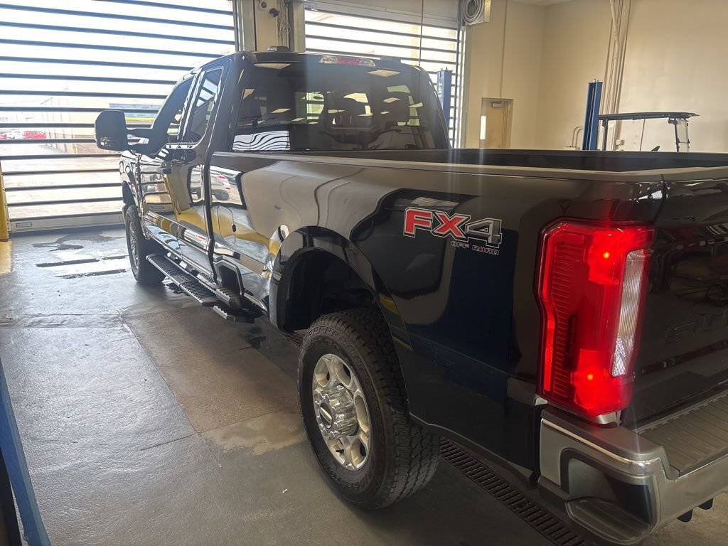 Used 2025 Ford F350 XLT w/ FX4 Off-Road Package AWD/4WD image 7