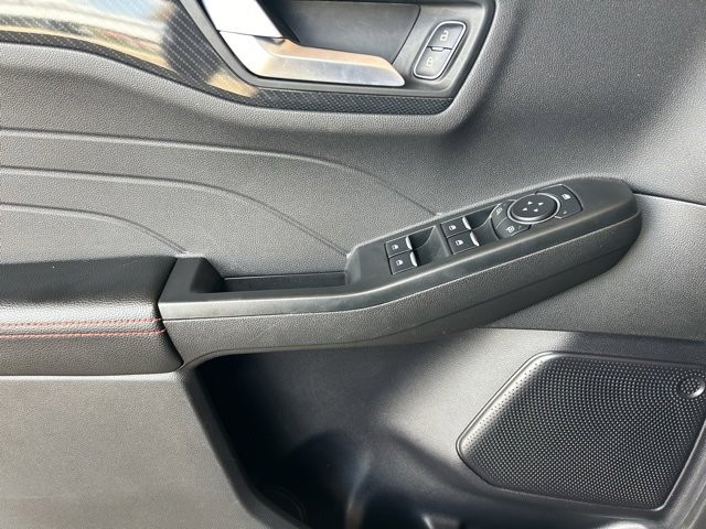 Used 2024 Ford Escape ST-Line image 25