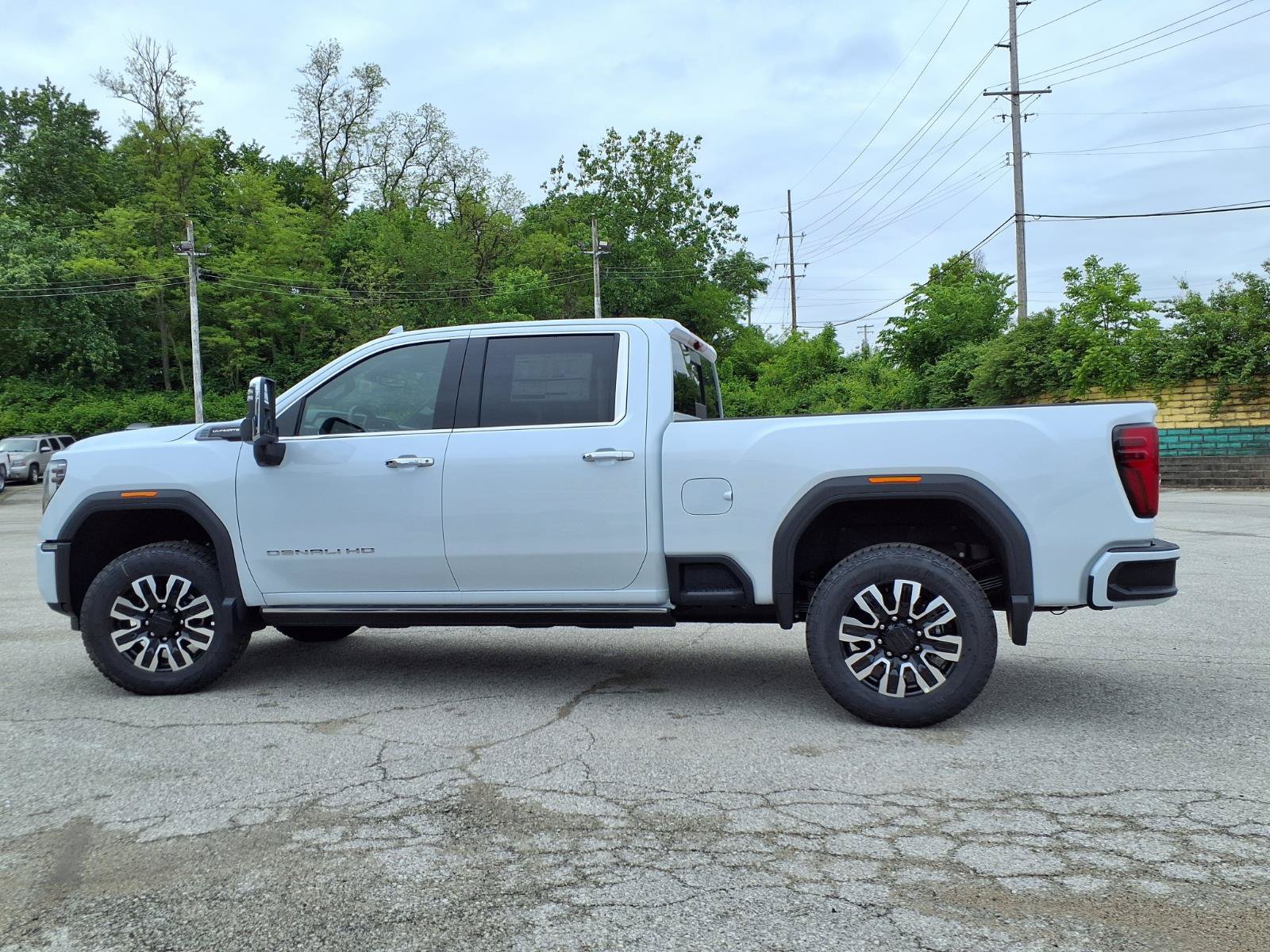 New 2026 GMC Sierra 2500 Denali Ultimate w/ Max Trailering Package AWD/4WD image 31