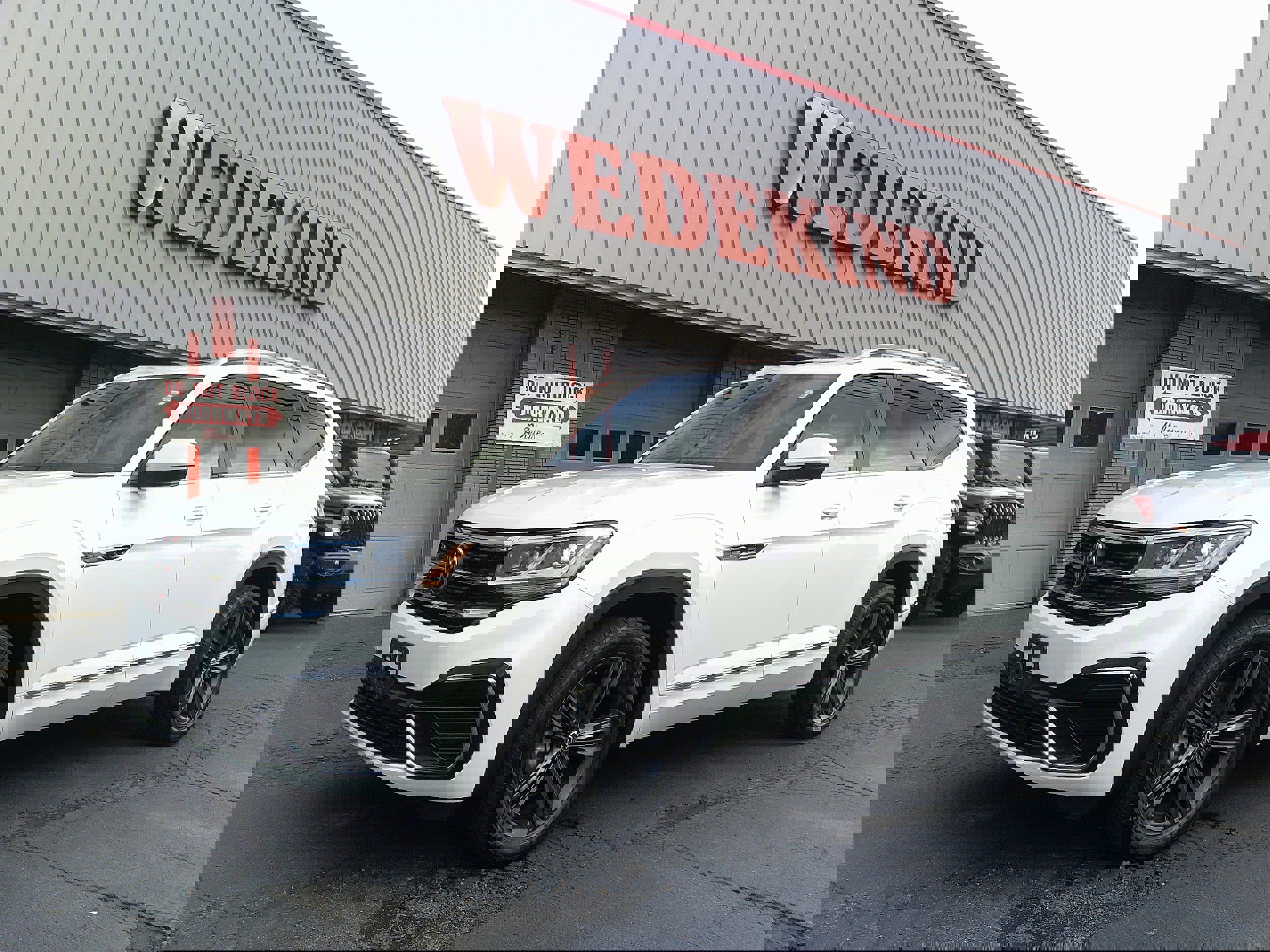 Used 2022 Volkswagen Atlas SEL R-Line