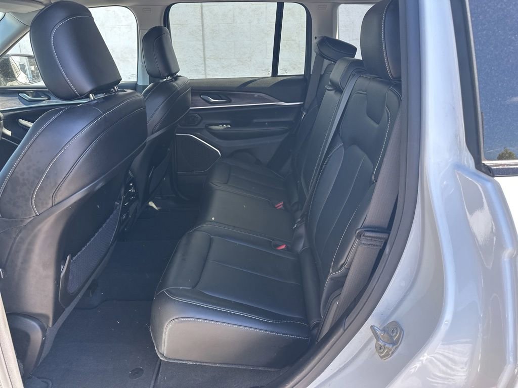 Used 2022 Jeep Grand Cherokee Limited 4xe image 8