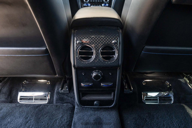 Used 2020 Rolls-Royce Cullinan Black Badge image 69