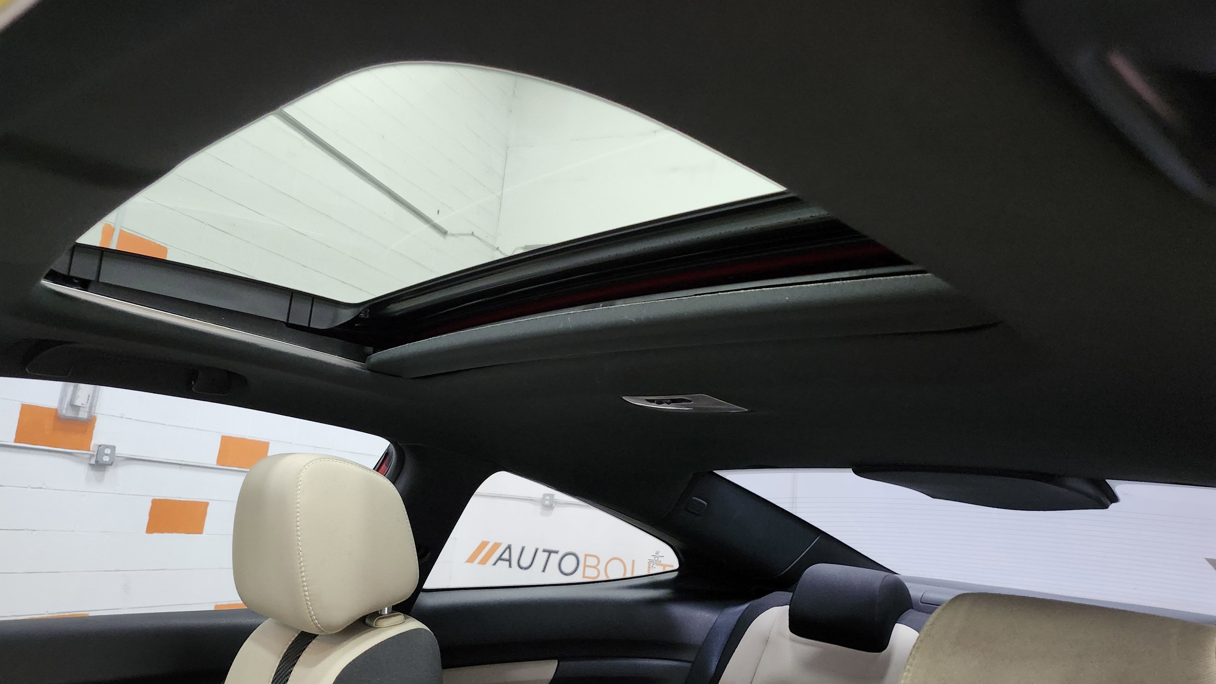 Used 2018 Honda Civic EX-T image 2