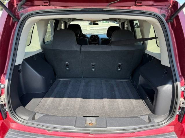 Used 2012 Jeep Patriot Latitude w/ Trailer Tow Prep Group AWD/4WD image 16