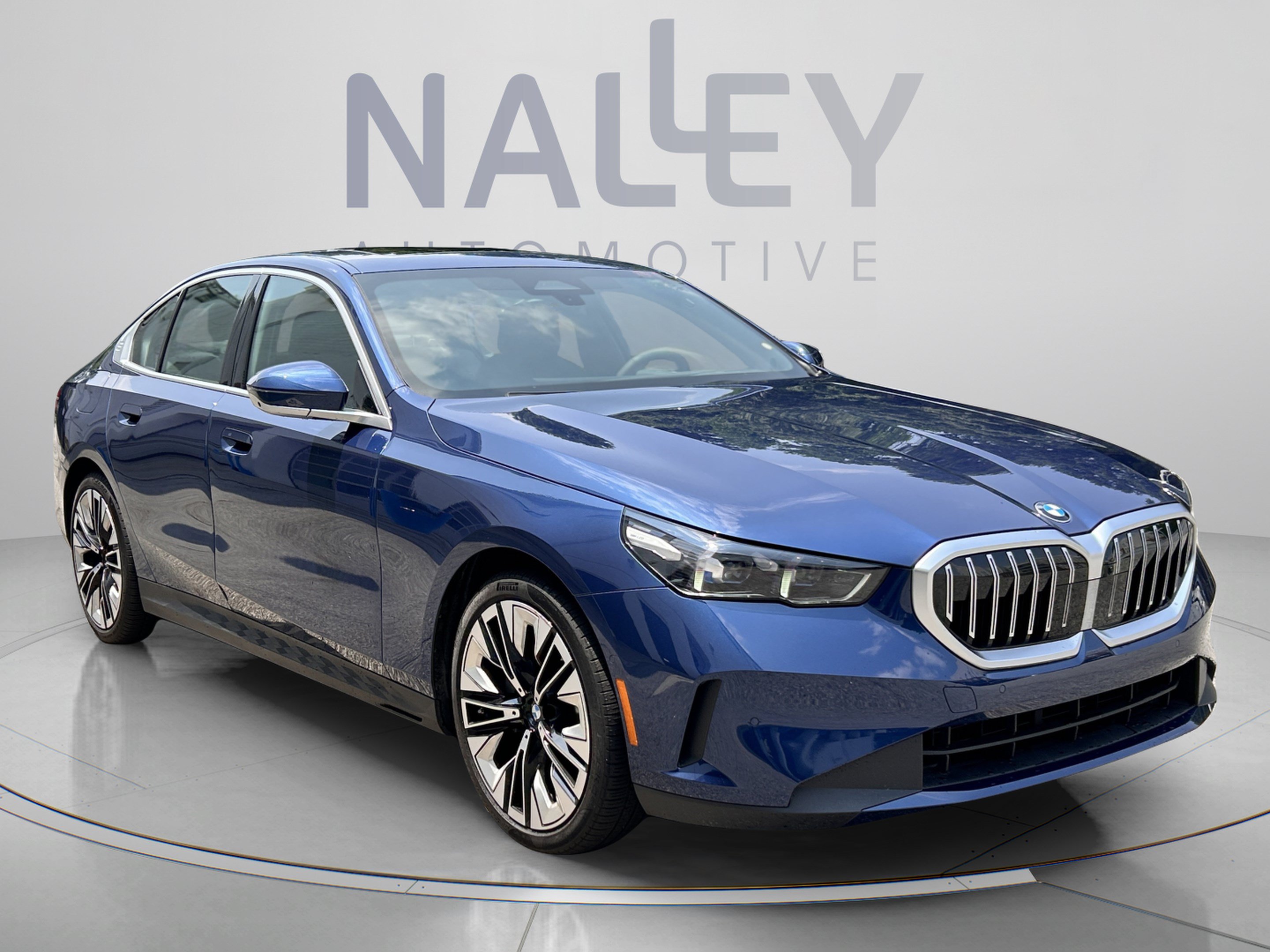 Certified 2026 BMW 530i RWD image 5