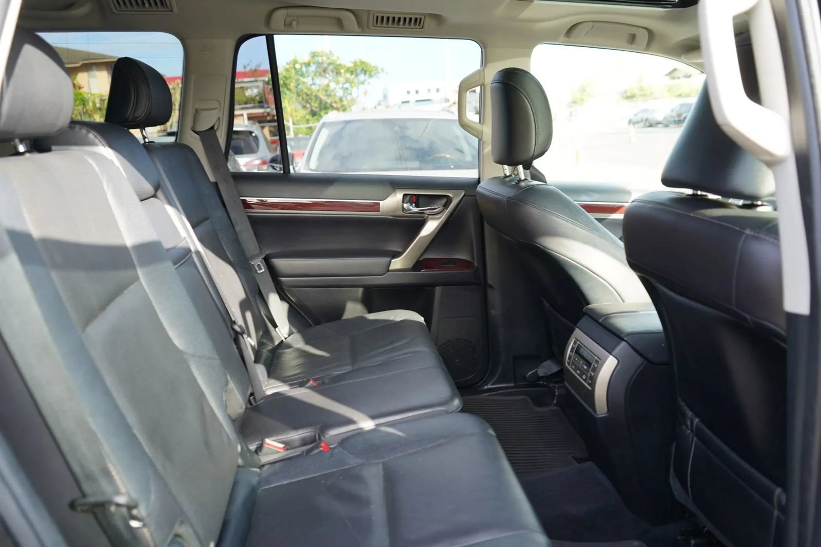 Used 2014 Lexus GX 460 AWD/4WD image 21