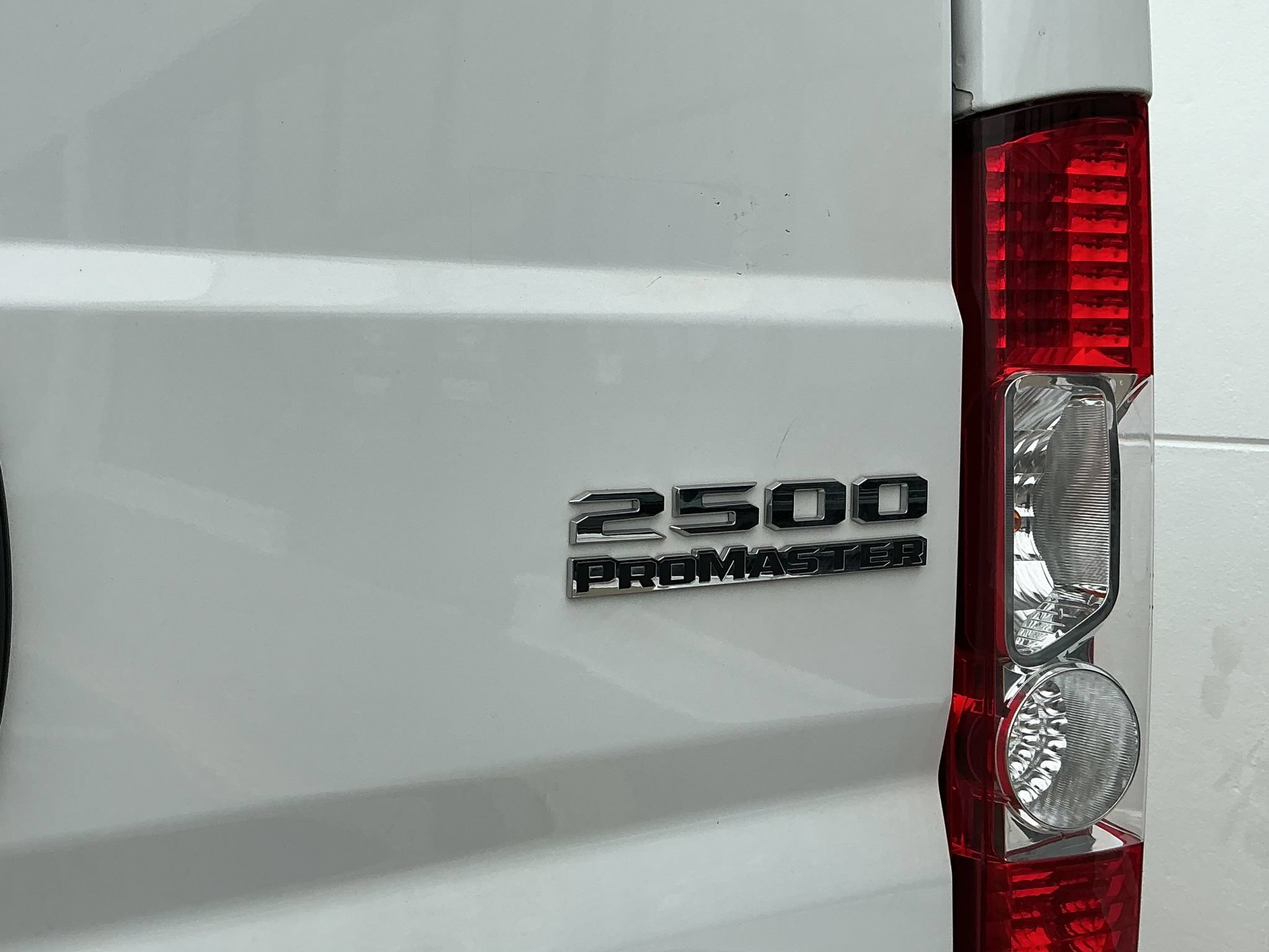 Used 2025 RAM ProMaster 2500 w/ Convenience Group FWD image 35