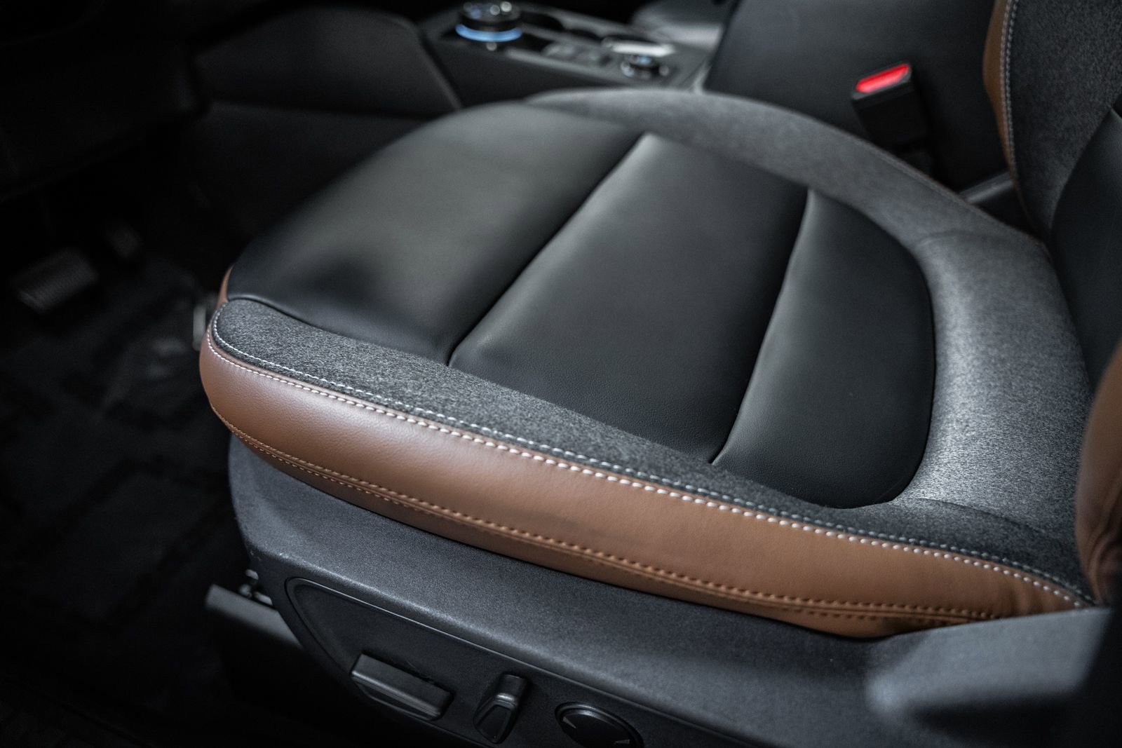 Used 2024 Ford Bronco Sport Outer Banks w/ Tech Package image 39