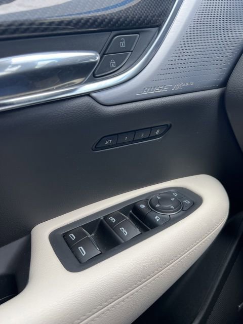 Used 2023 Cadillac XT6 Sport w/ Technology Package image 17