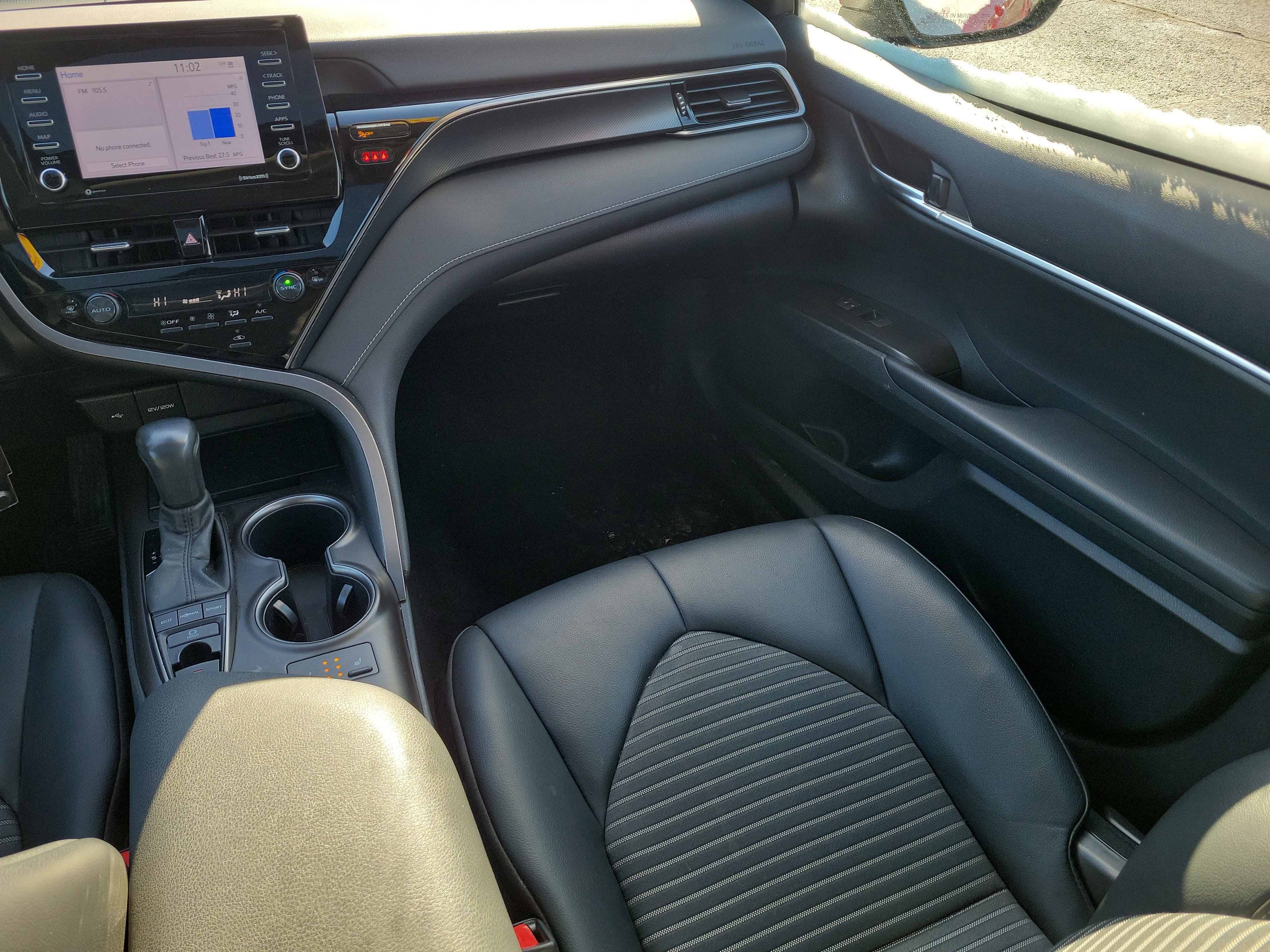 Used 2023 Toyota Camry SE w/ Cold Weather Package image 13