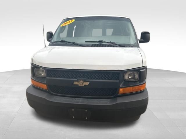 Used 2017 Chevrolet Express 2500 image 2