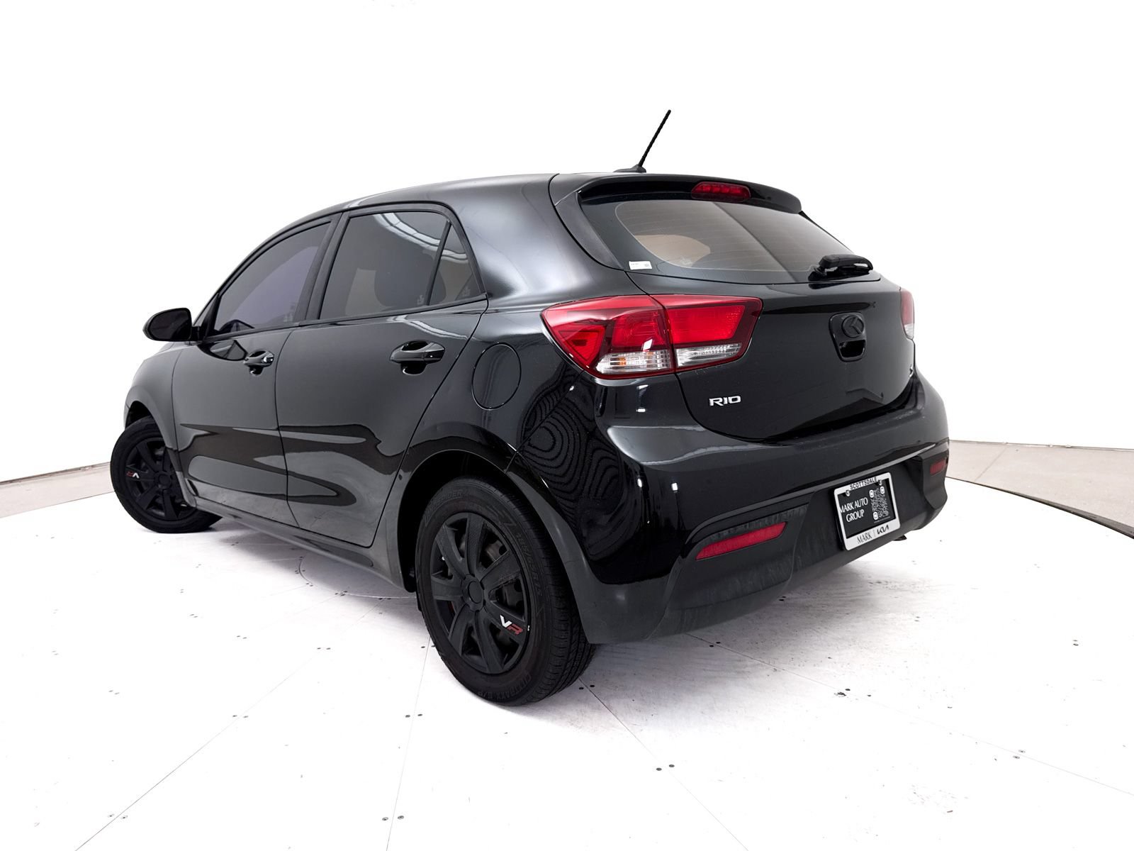 Used 2019 Kia Rio S FWD image 2