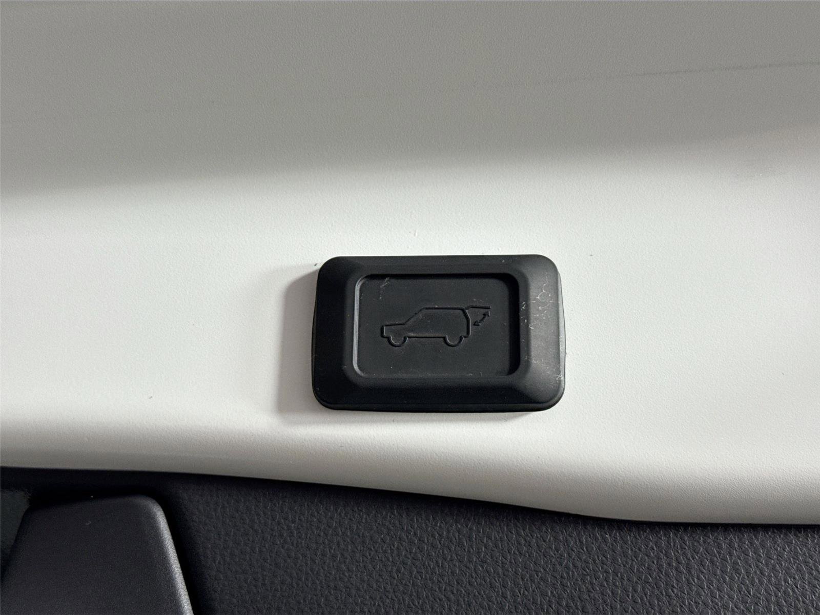 Certified 2025 Toyota RAV4 XSE image 46