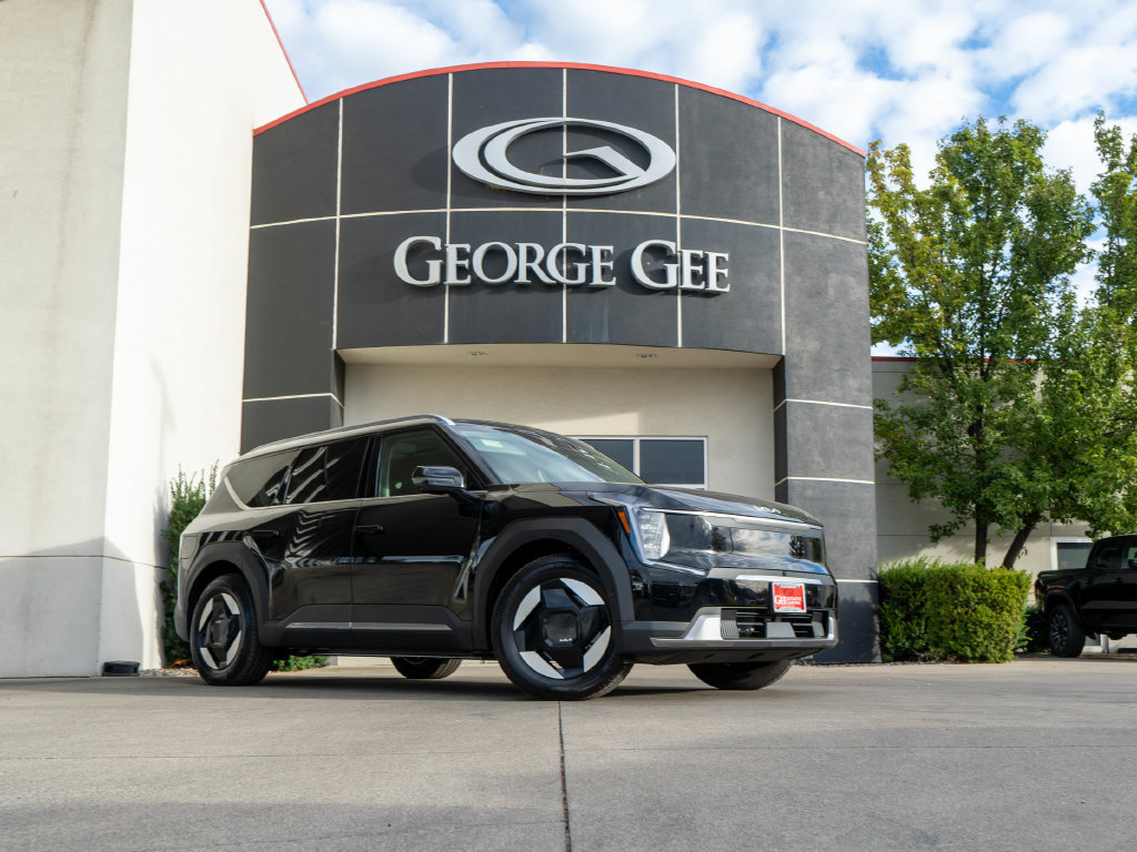 New 2026 Kia EV9 Wind AWD/4WD image 1