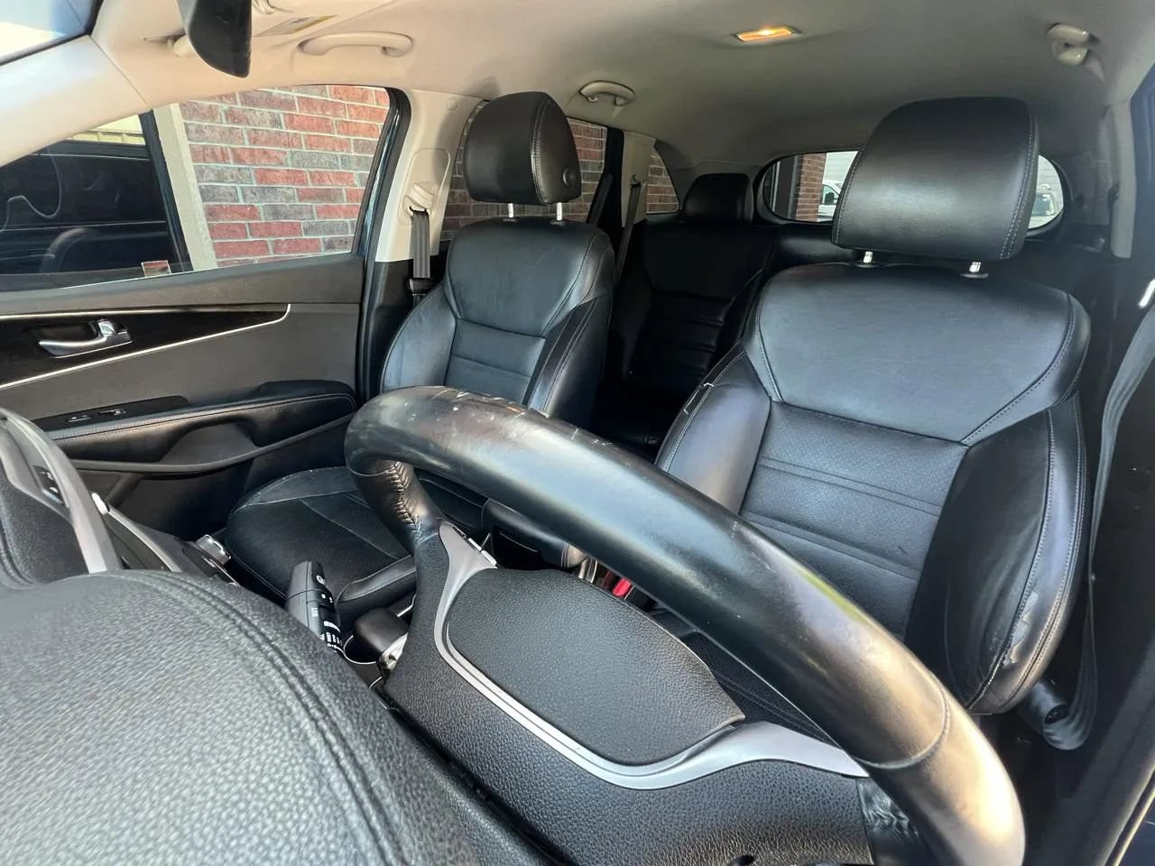 Used 2019 Kia Sorento EX FWD image 37