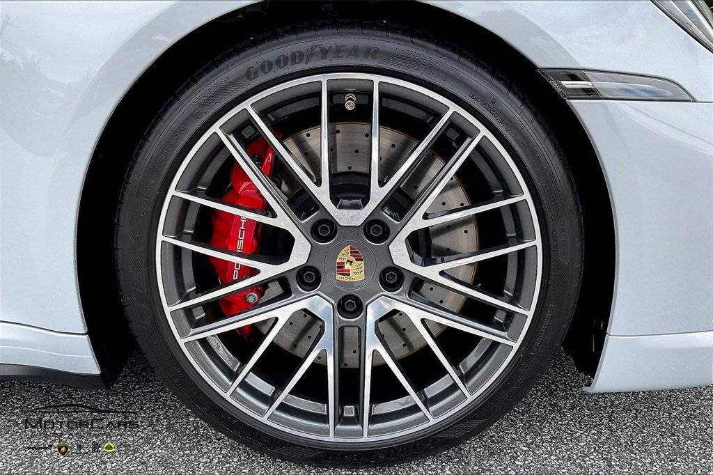 Used 2024 Porsche 911 Turbo image 30