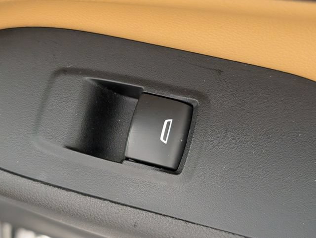Certified 2019 Chevrolet Equinox Premier FWD image 37