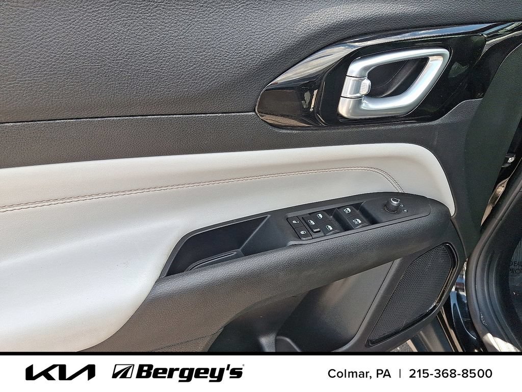 Used 2023 Jeep Compass Limited AWD/4WD image 14