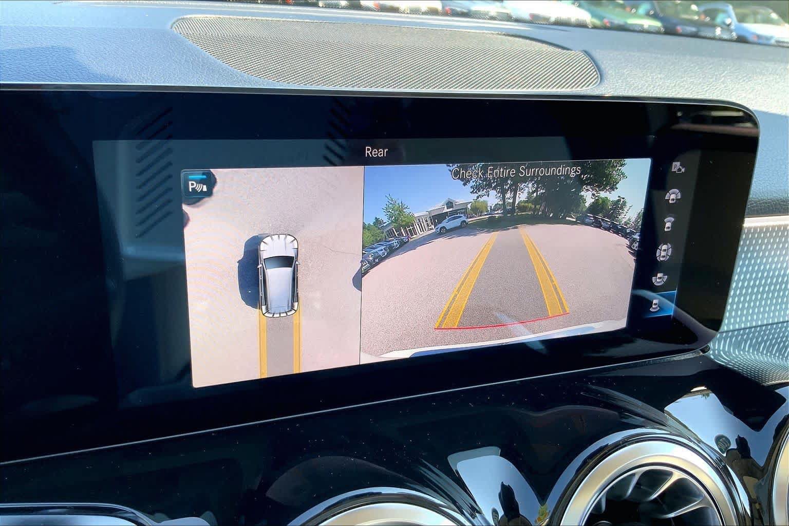 Certified 2022 Mercedes-Benz GLB 250 4MATIC image 29