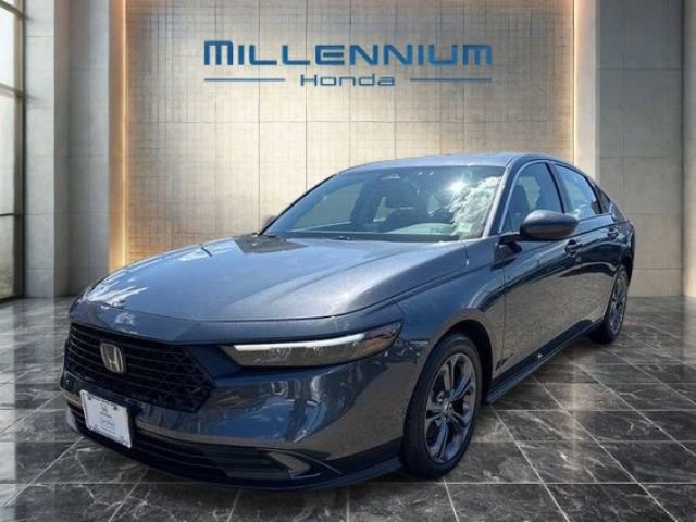Used 2023 Honda Accord EX image 1