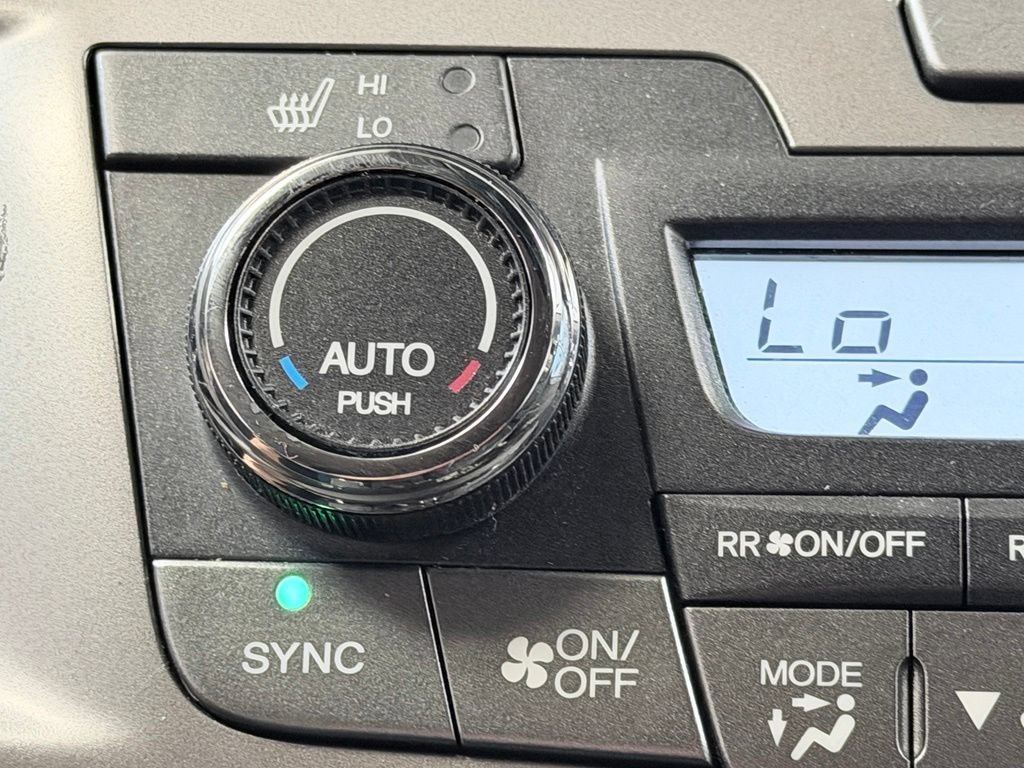 Used 2016 Honda Odyssey EX-L image 46