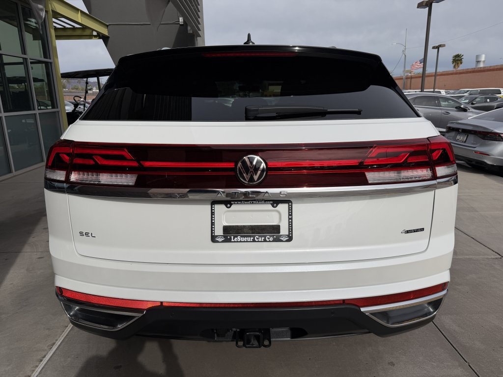 Used 2024 Volkswagen Atlas Cross Sport SEL AWD/4WD image 13