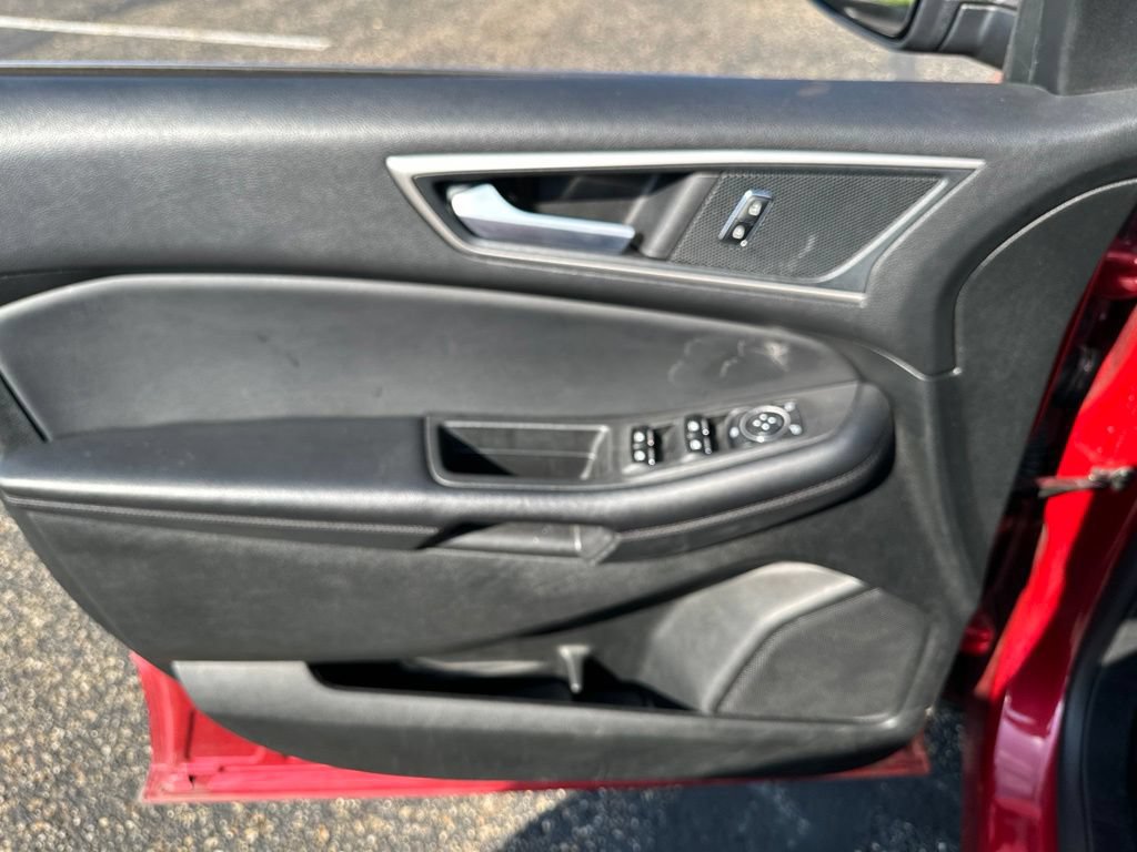Used 2023 Ford Edge SEL AWD/4WD image 33
