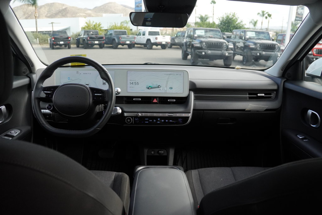 Used 2024 Hyundai Ioniq 5 SE RWD image 33