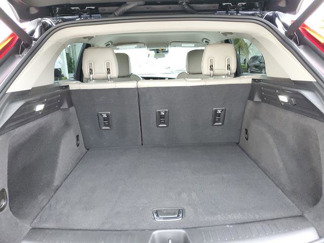 Used 2023 Cadillac XT4 Luxury image 30