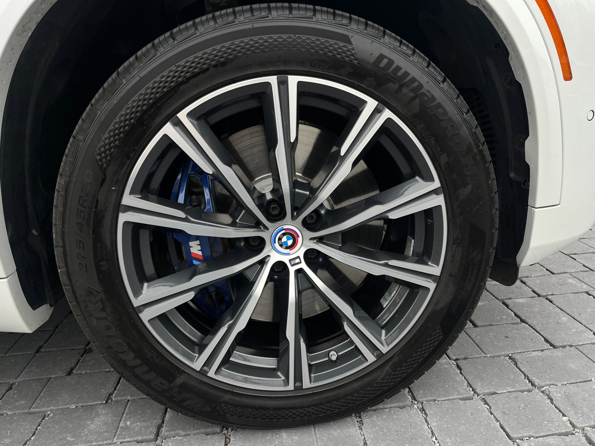 Used 2022 BMW X5 M50i w/ Executive Package image 13