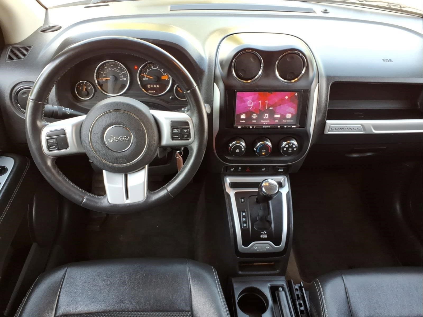 Used 2017 Jeep Compass Latitude AWD/4WD image 9