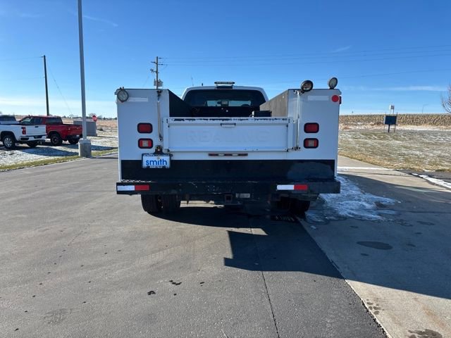 Used 2007 Ford F550 2WD Crew Cab Super Duty image 4
