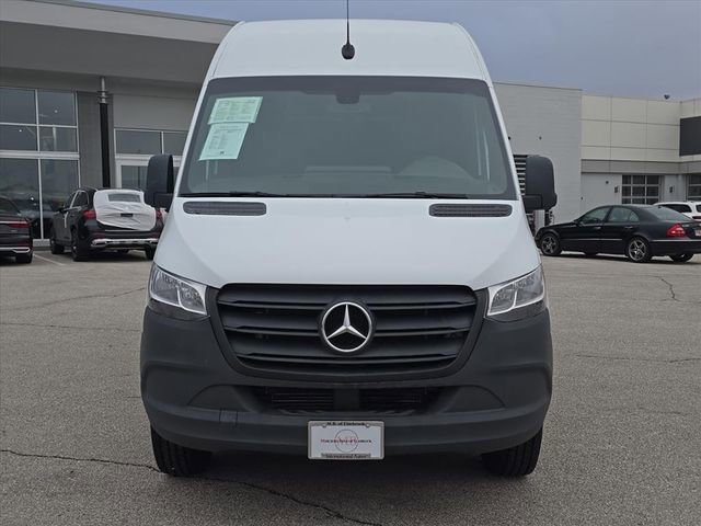 Used 2023 Mercedes-Benz Sprinter 144 Cargo image 2