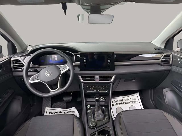 New 2026 Volkswagen Taos SE image 8