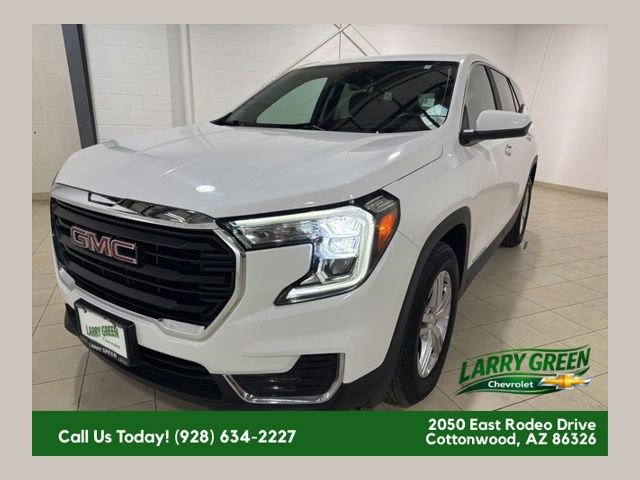 Used 2024 GMC Terrain SLE FWD image 1