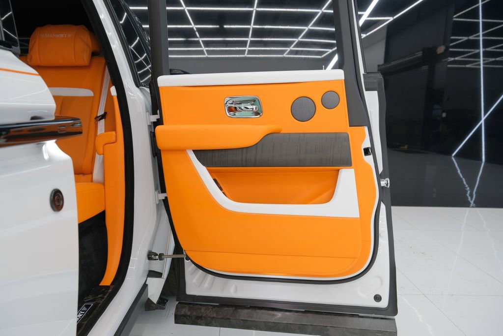 Used 2024 Rolls-Royce Cullinan image 47